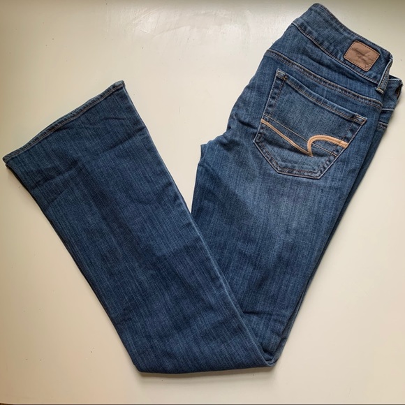 American Eagle Artist Style Wide Flare Jeans - Picture 4 of 4